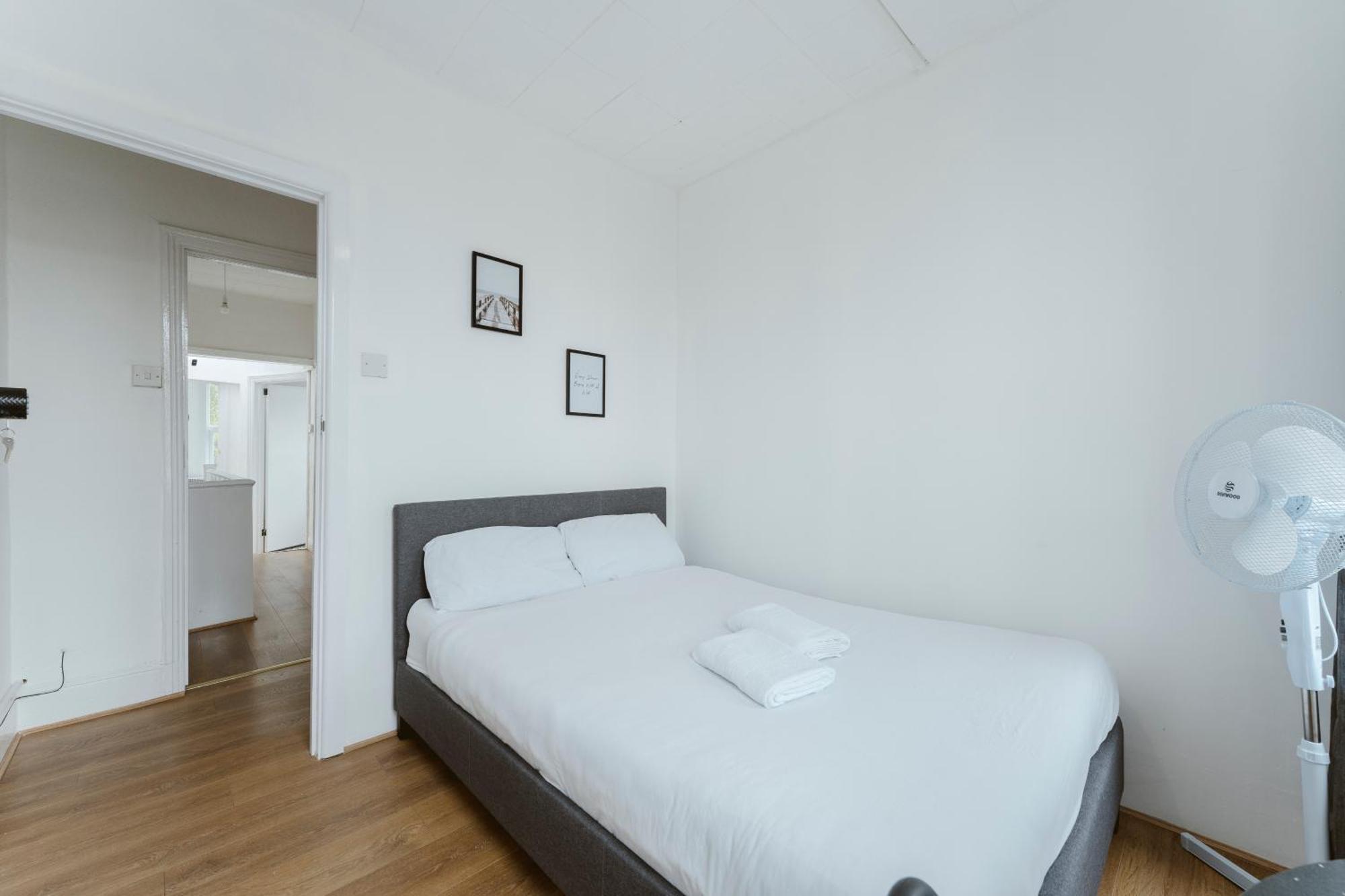 Manor House Great Rooms To Stay London Eksteriør billede